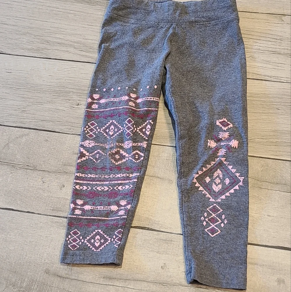 🦔Girls justice tribal print leggings☀️